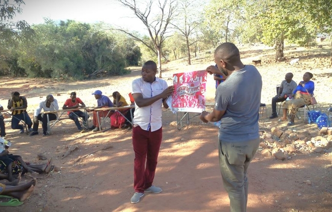 Community activists Hansel Siamwiinde and Taonga Zulu facilitating a community dialogue in rural Gwembe district