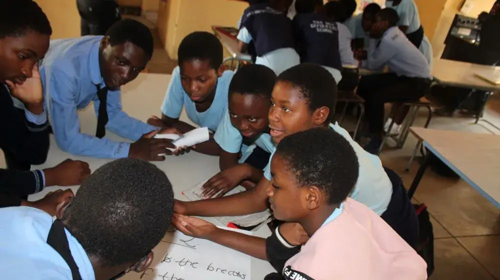 Linking comprehensive sexuality education with youth-friendly health services